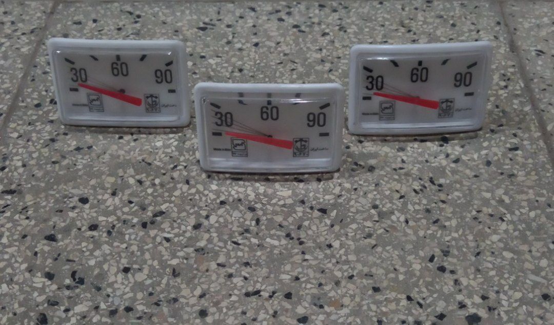 درجه آبگرمکن | نمایش دقیق دمای آب برای آسایش و بهره‌وری